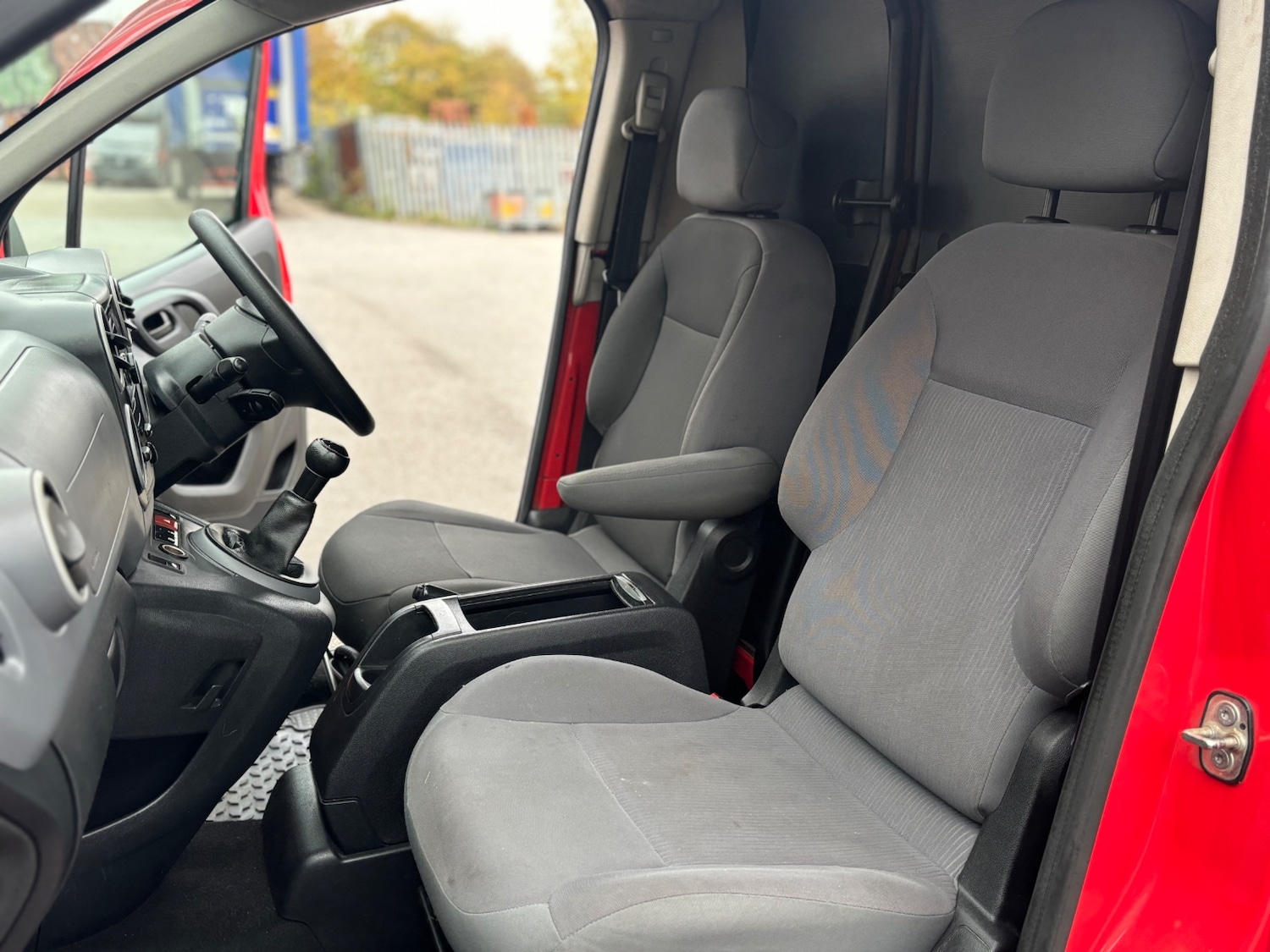 Used Peugeot Partner 2012 for sale - 76414977: Photo 12