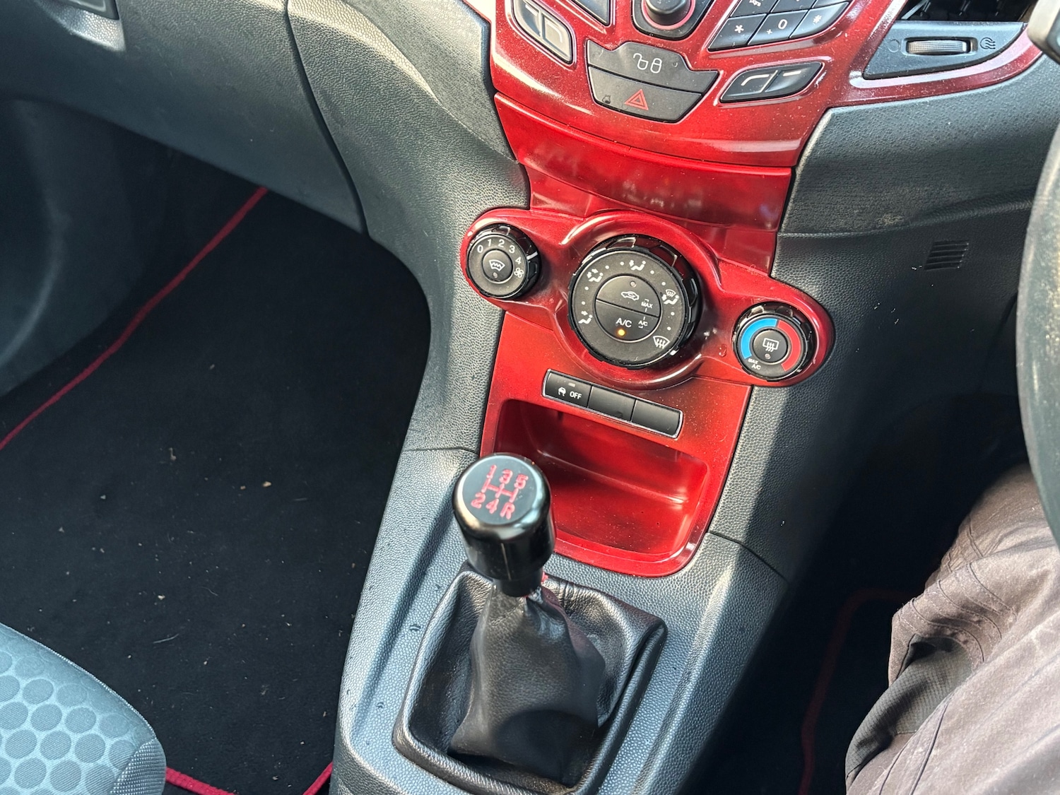 Used Ford Fiesta 2012 for sale - 76589945: Photo 7