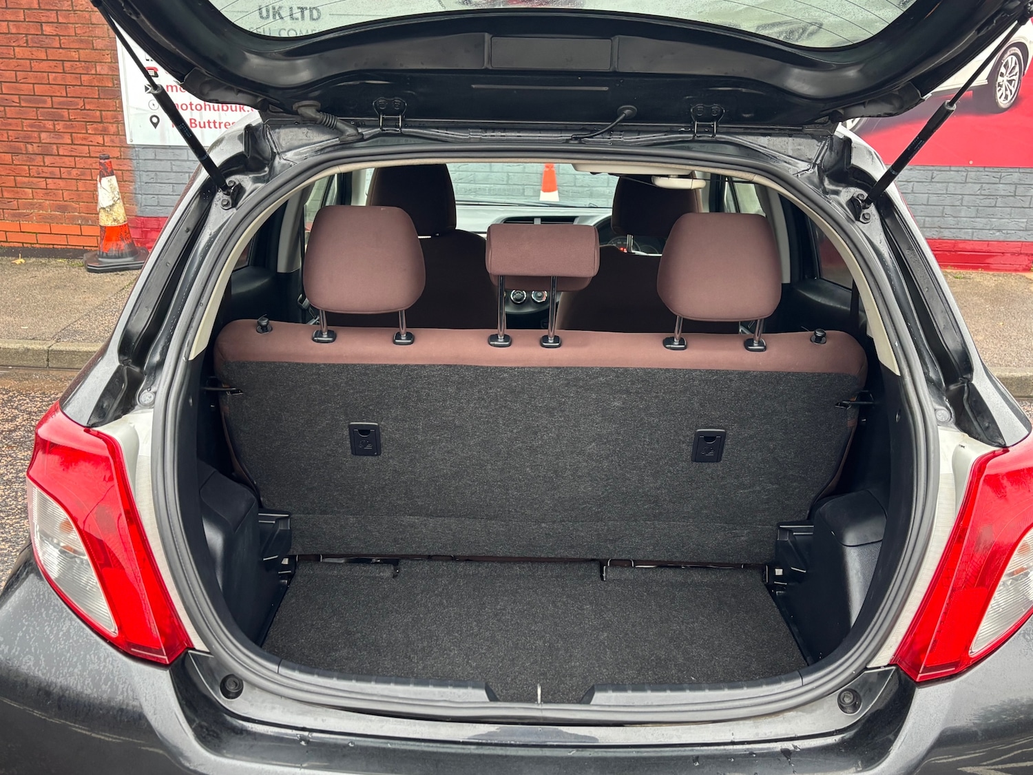 Used Toyota Vitz 2014 for sale - 76589746: Photo 13