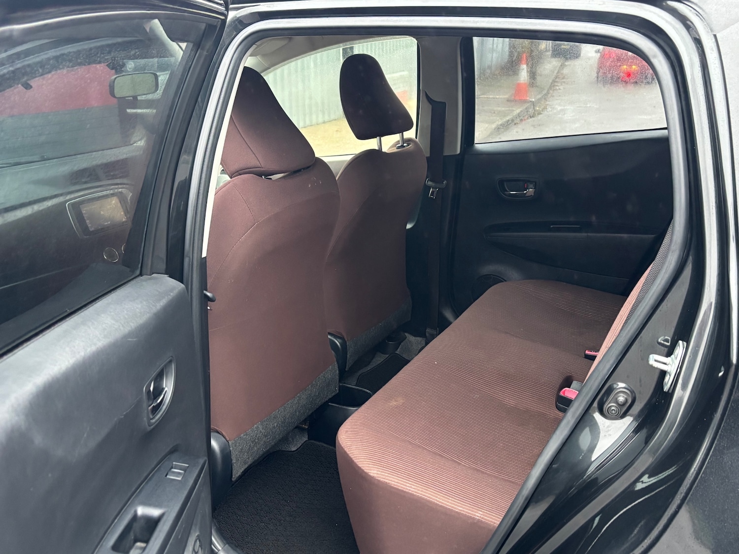 Used Toyota Vitz 2014 for sale - 76589746: Photo 17