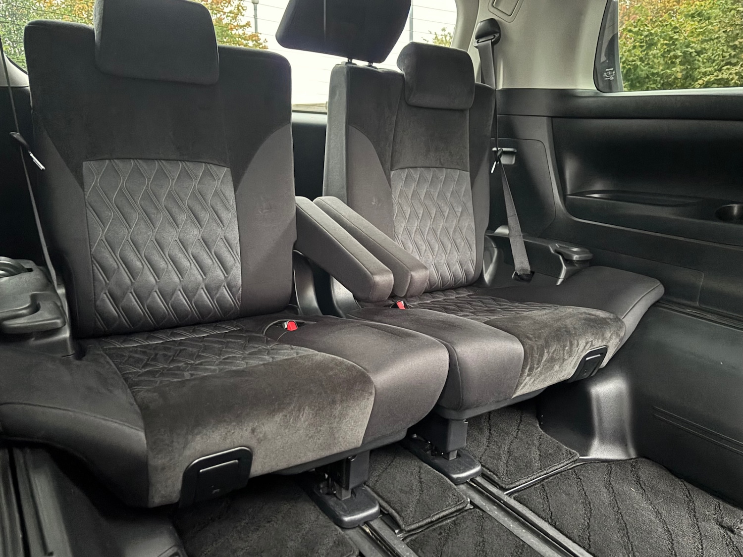 Used Toyota Alphard 2025 for sale - 77240731: Photo 16