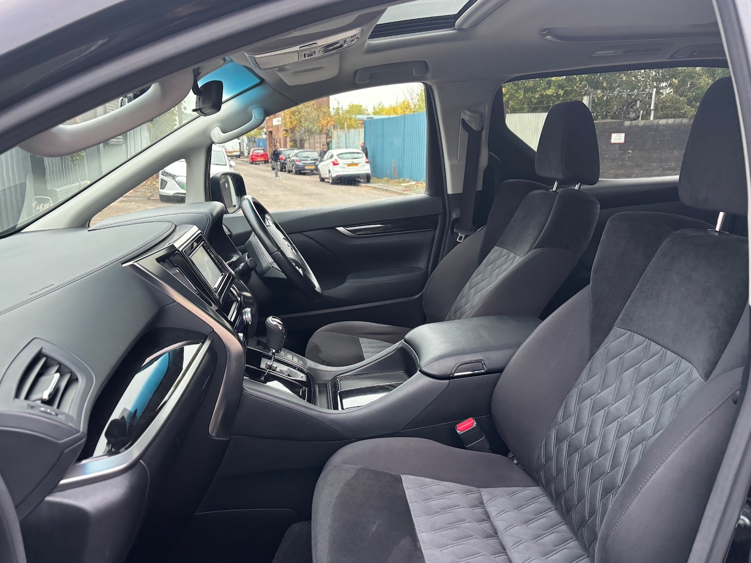 Used Toyota Alphard 2025 for sale - 77240731: Photo 20