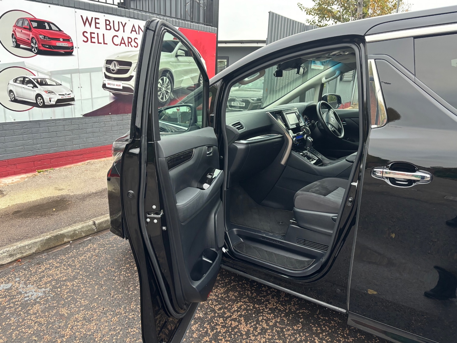 Used Toyota Alphard 2025 for sale - 77240731: Photo 23