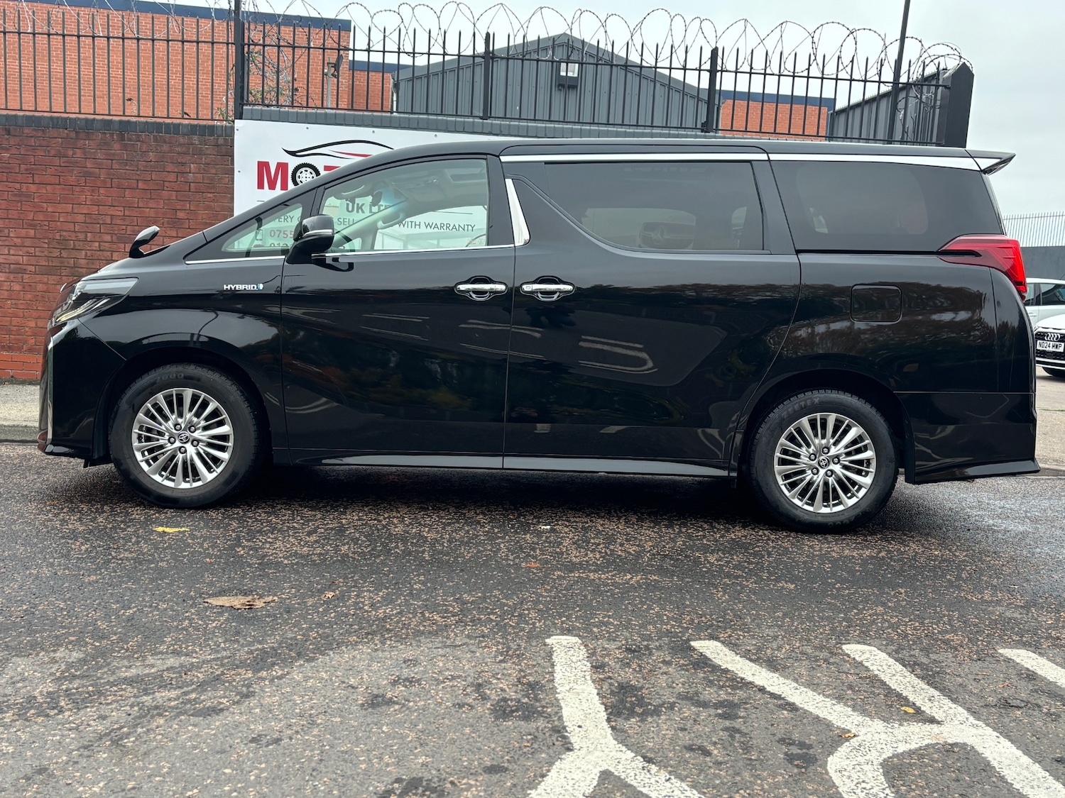 Used Toyota Alphard 2025 for sale - 77240731: Photo 30