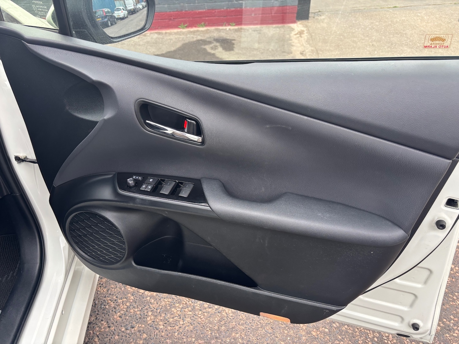 Used Toyota Prius 2025 for sale - 75713214: Photo 14