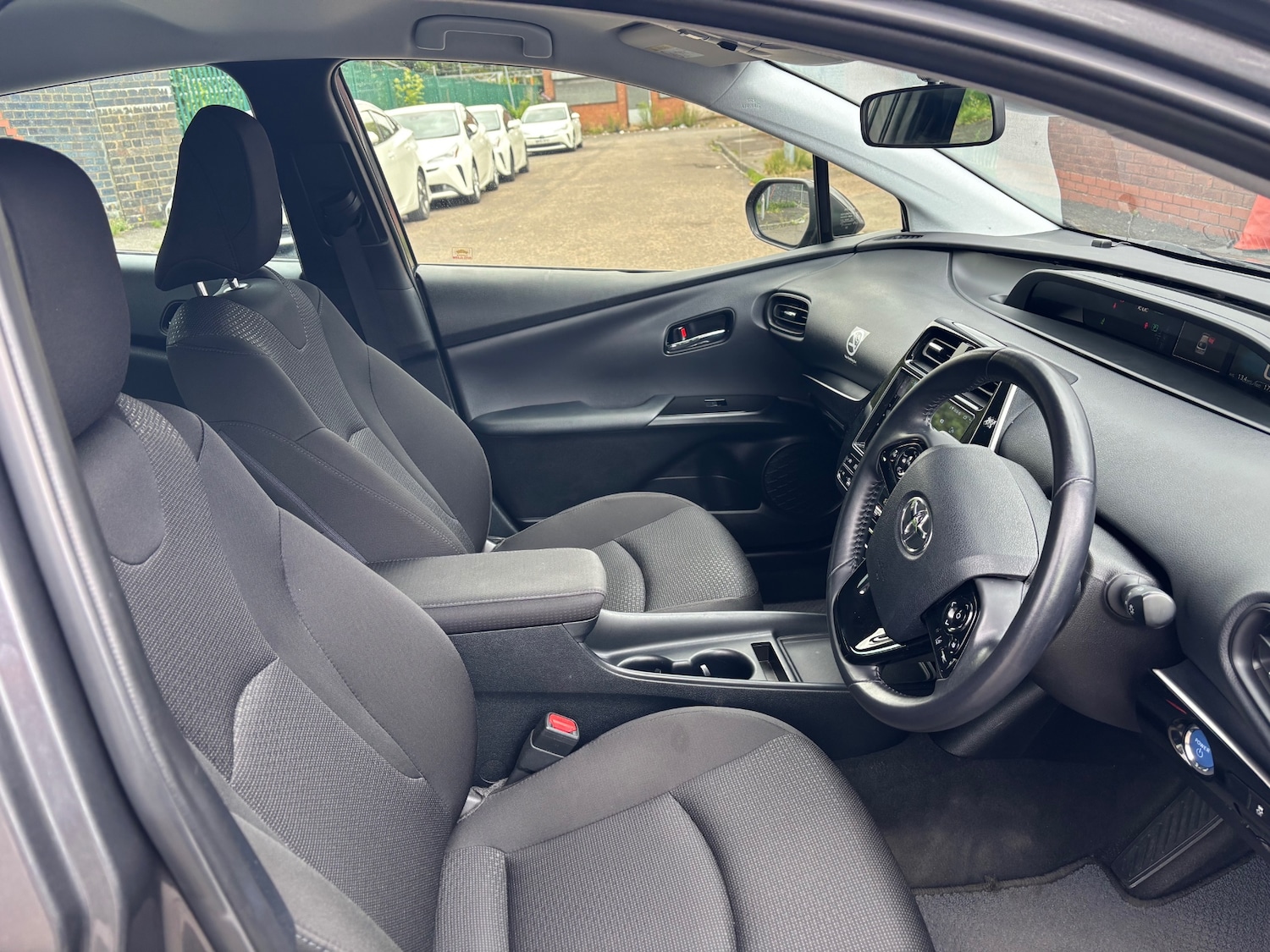 Used Toyota Prius 2025 for sale - 75713198: Photo 13