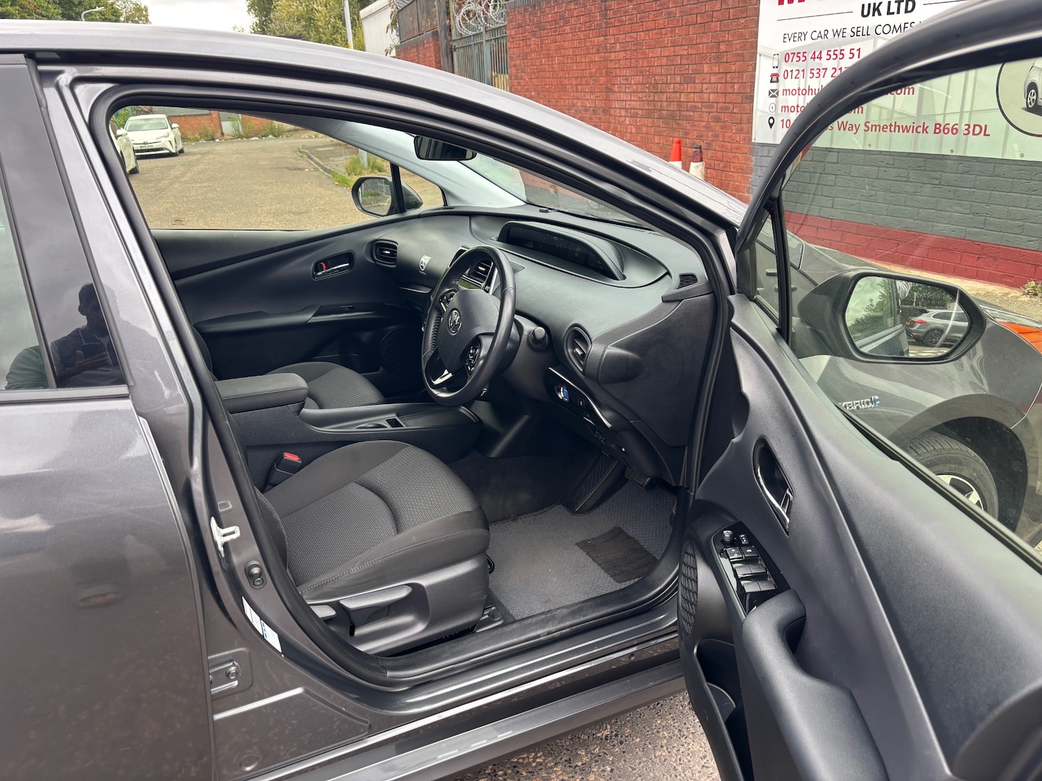 Used Toyota Prius 2025 for sale - 75713198: Photo 14