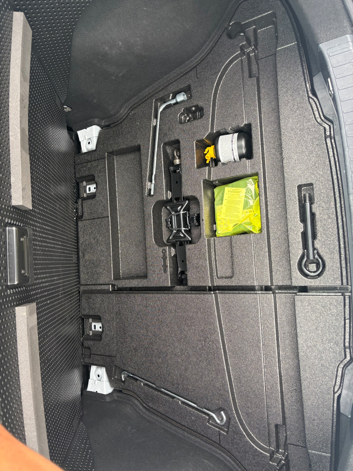 Used Toyota Prius 2025 for sale - 75713206: Photo 11