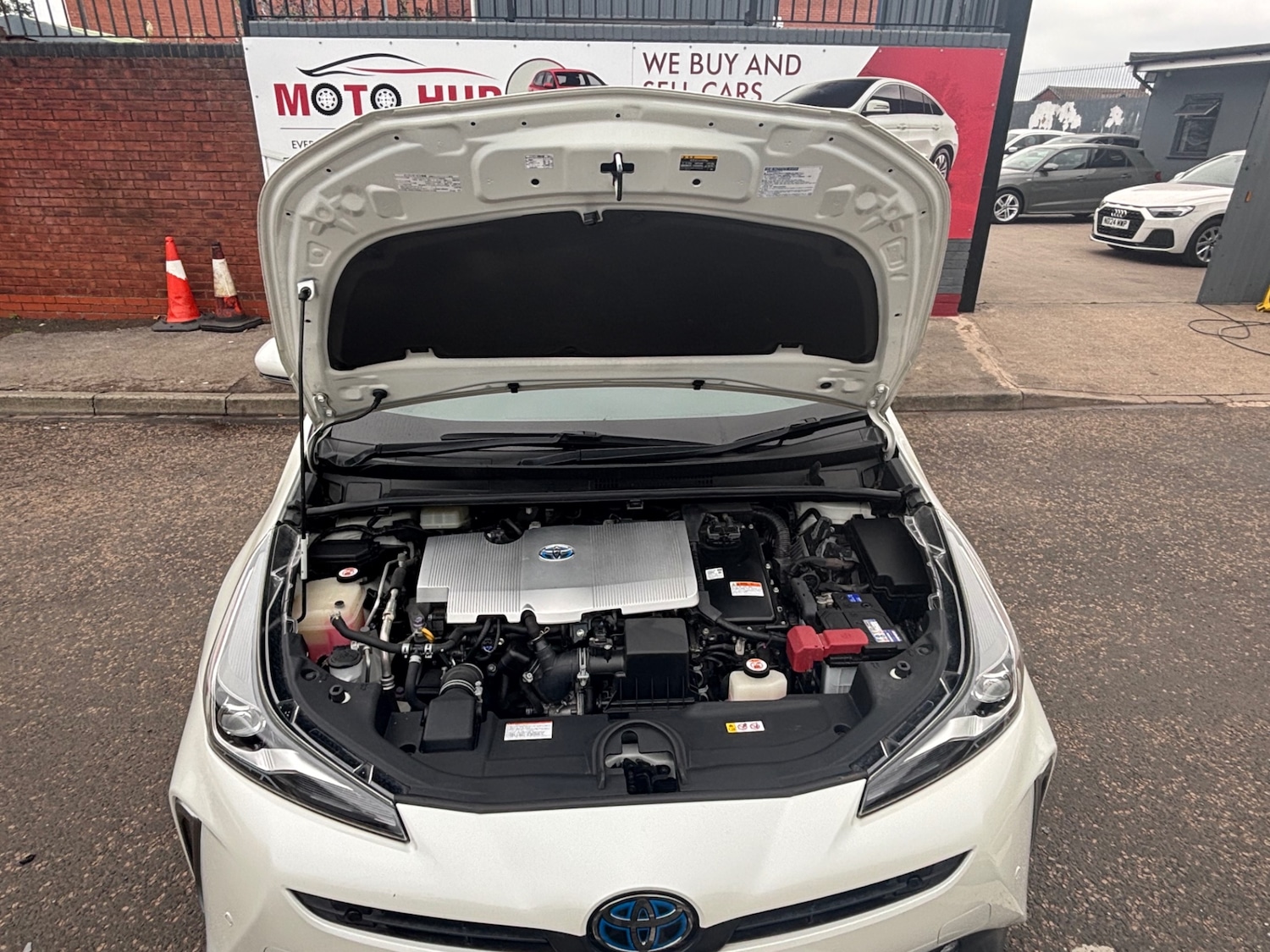 Used Toyota Prius 2025 for sale - 75713206: Photo 4