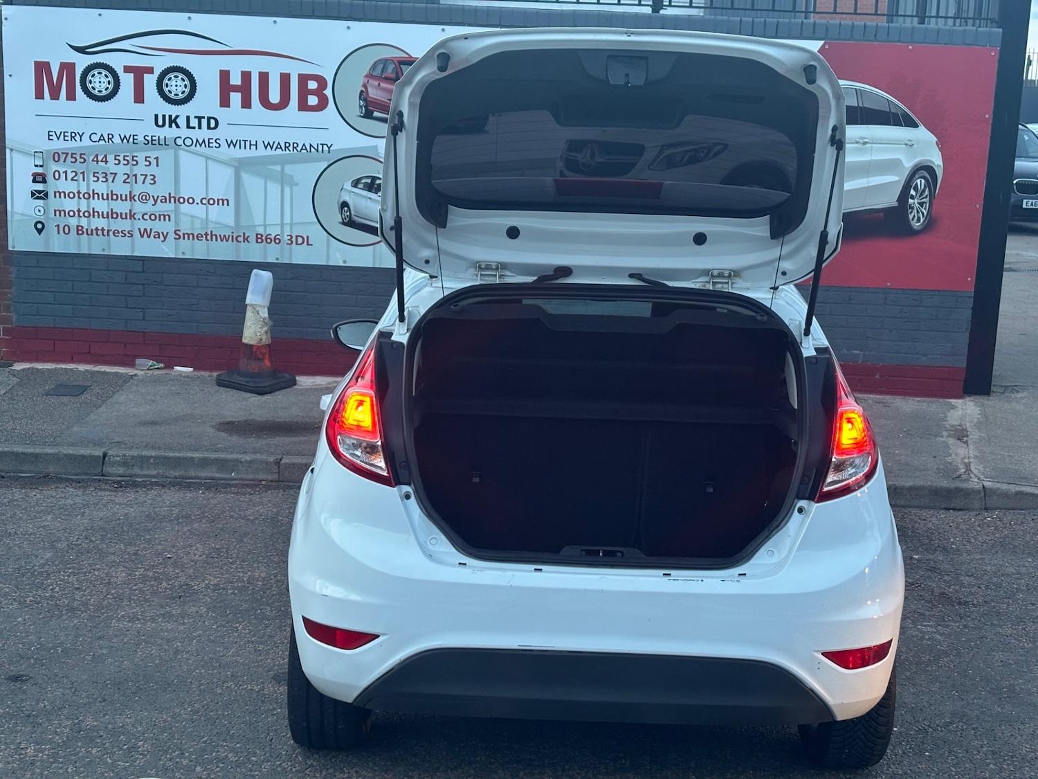 Used Ford Fiesta 2015 for sale - 76196384: Photo 16