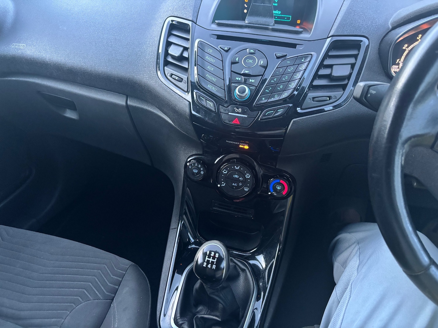 Used Ford Fiesta 2015 for sale - 76196384: Photo 5