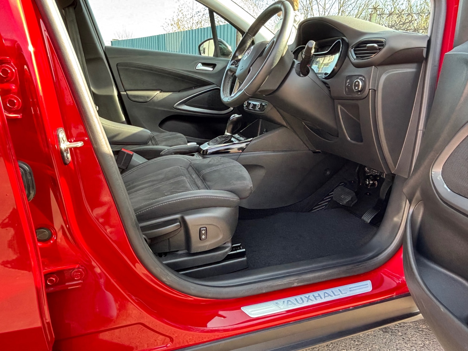 Used Vauxhall Crossland 2024 for sale - 77106242: Photo 2