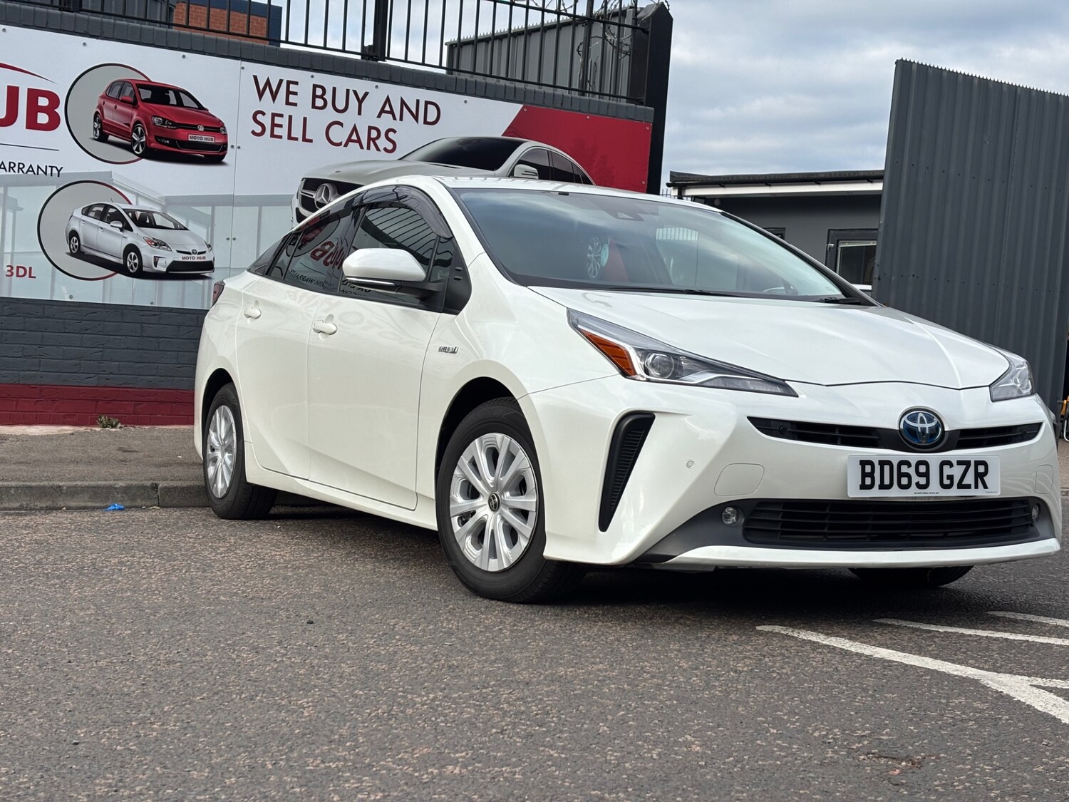 Used Toyota Prius 2024 for sale - 75612205: Photo 3