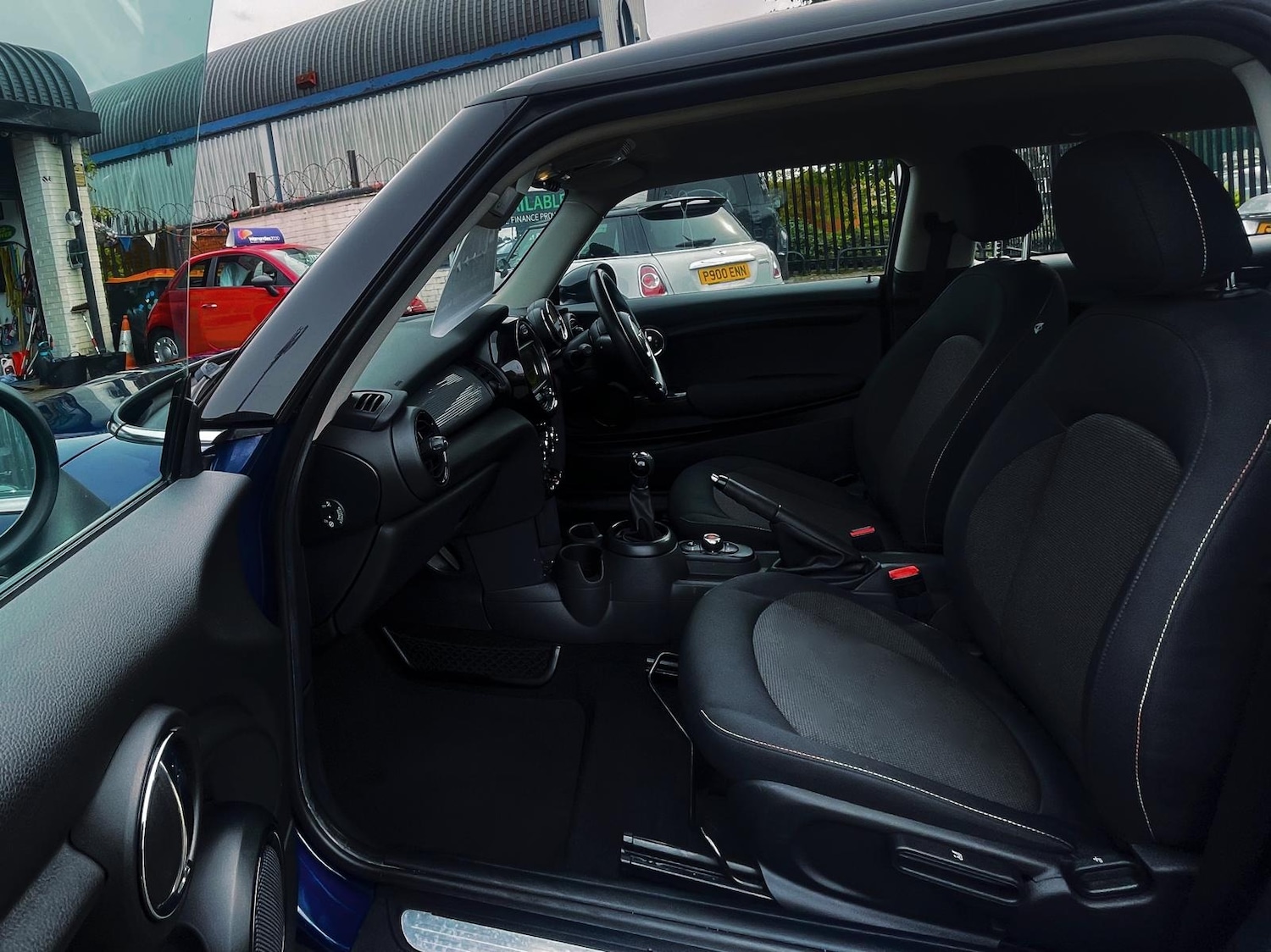 Used MINI Hatch 2015 for sale - 76102433: Photo 5