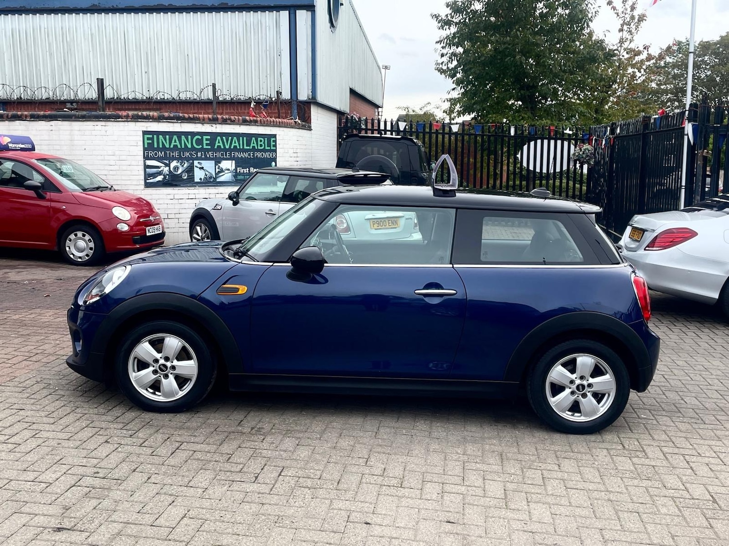 Used MINI Hatch 2015 for sale - 76102433: Photo 8