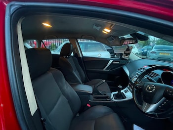 Used Mazda Mazda3 2011 for sale - 76834698: Photo