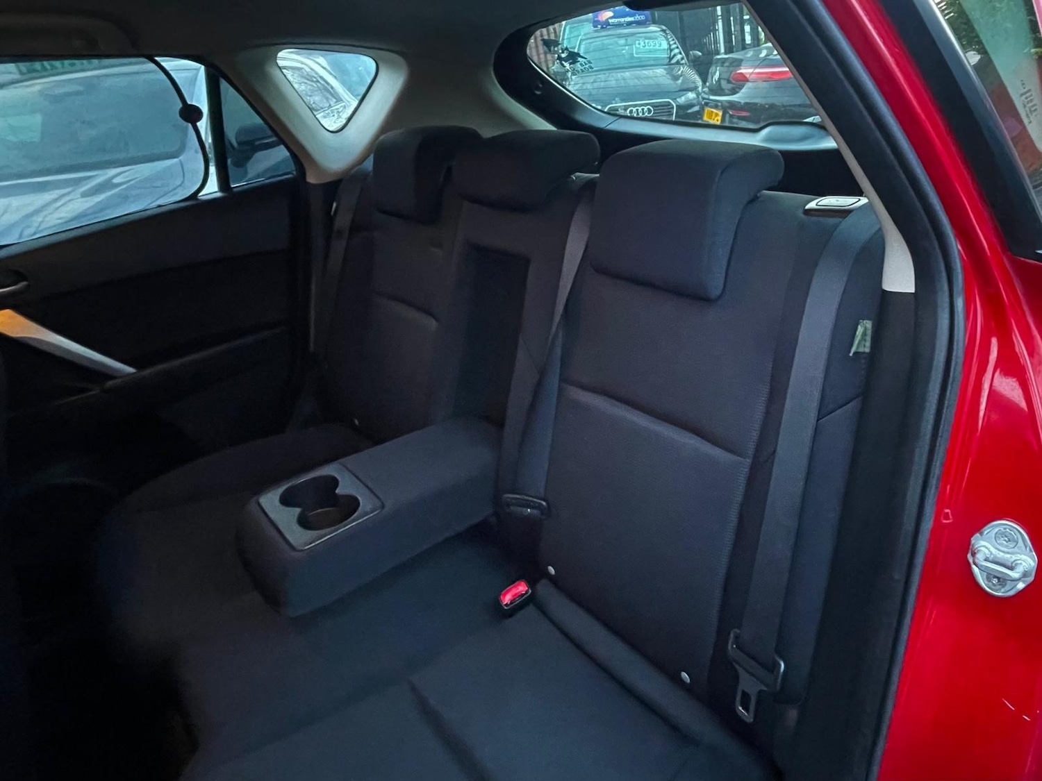 Used Mazda Mazda3 2011 for sale - 76834698: Photo 6