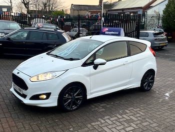 Used Ford Fiesta 2013 for sale - 77186597: Photo