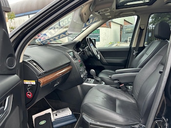 Used Land Rover Freelander 2010 for sale - 79045000: Photo