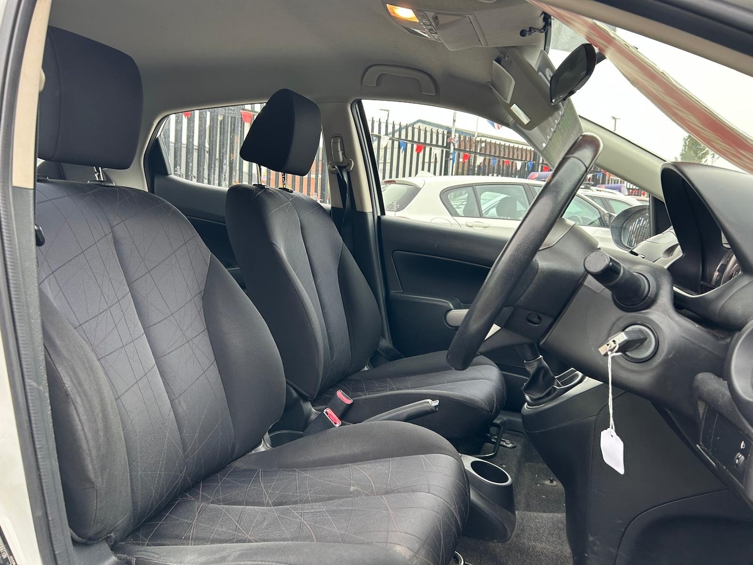 Used Mazda Mazda2 2011 for sale - 77988793: Photo 5