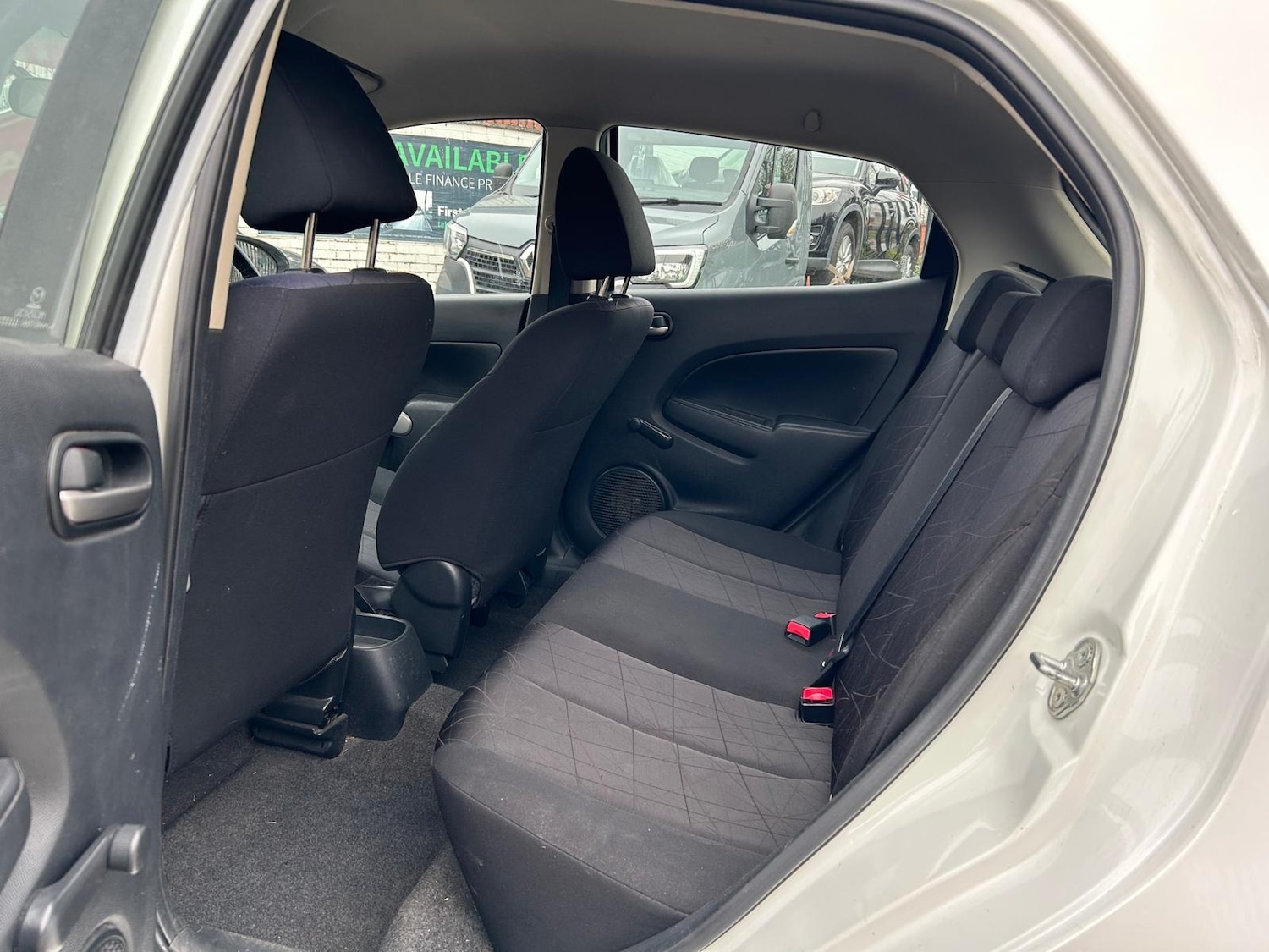 Used Mazda Mazda2 2011 for sale - 77988793: Photo 7