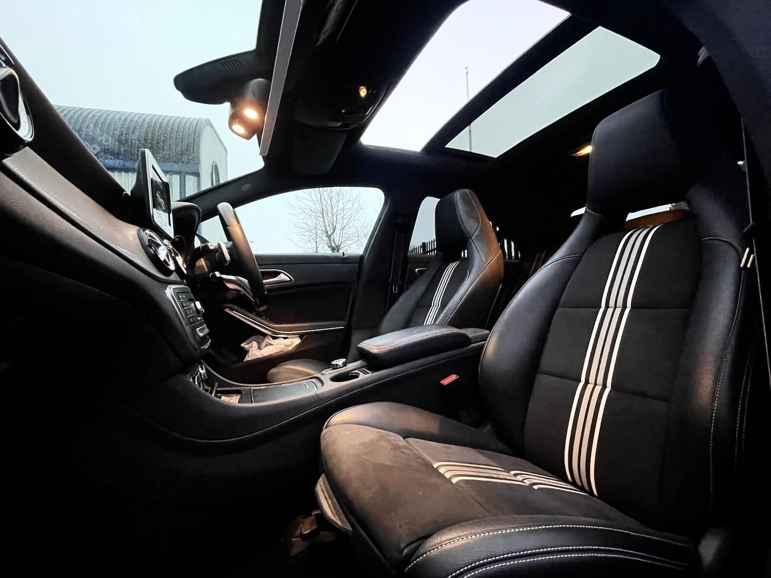 Used Mercedes-Benz CLA 2017 for sale - 77148958: Photo 4