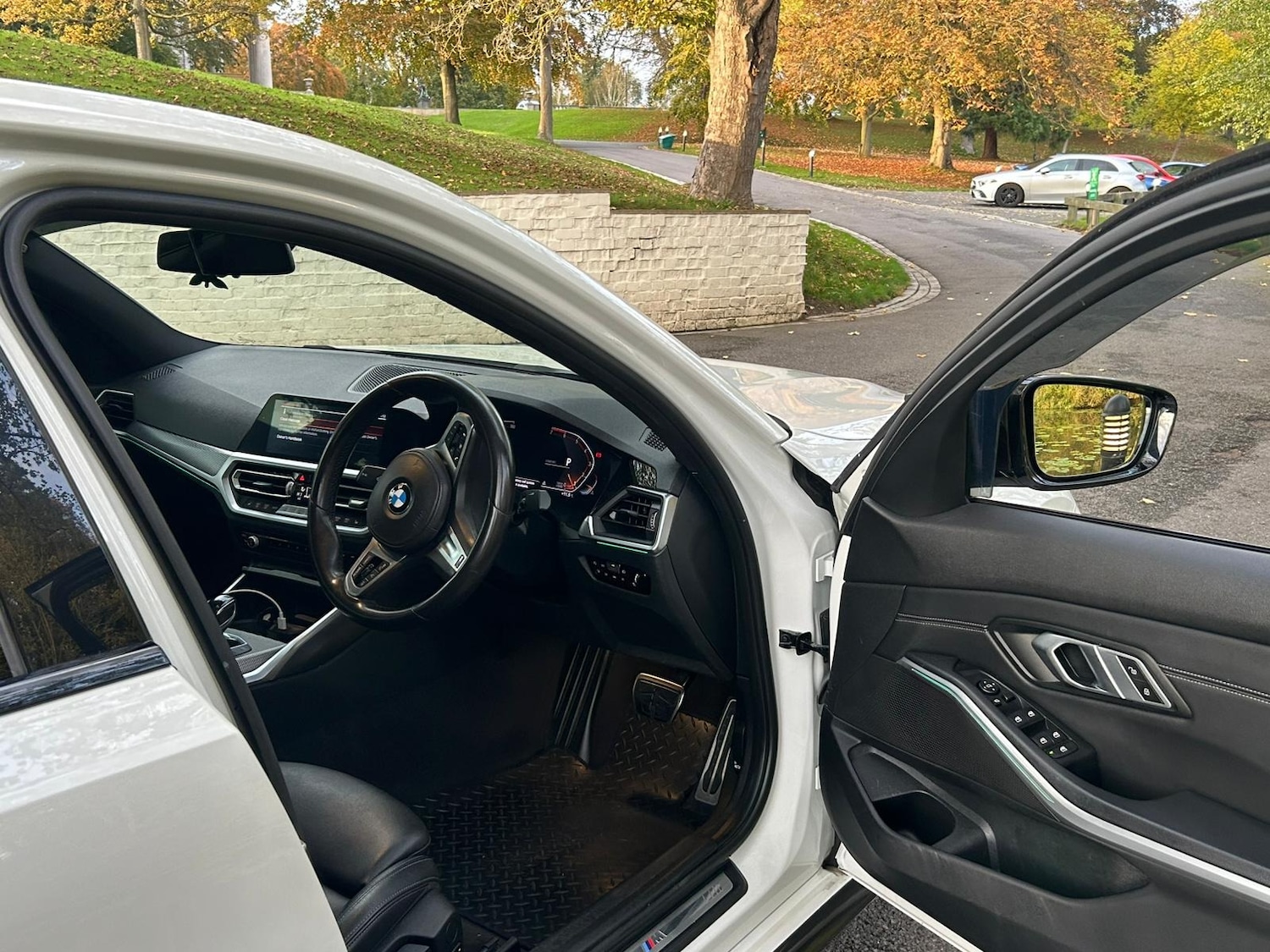 Used BMW 3 Series 2020 for sale - 76342934: Photo 7