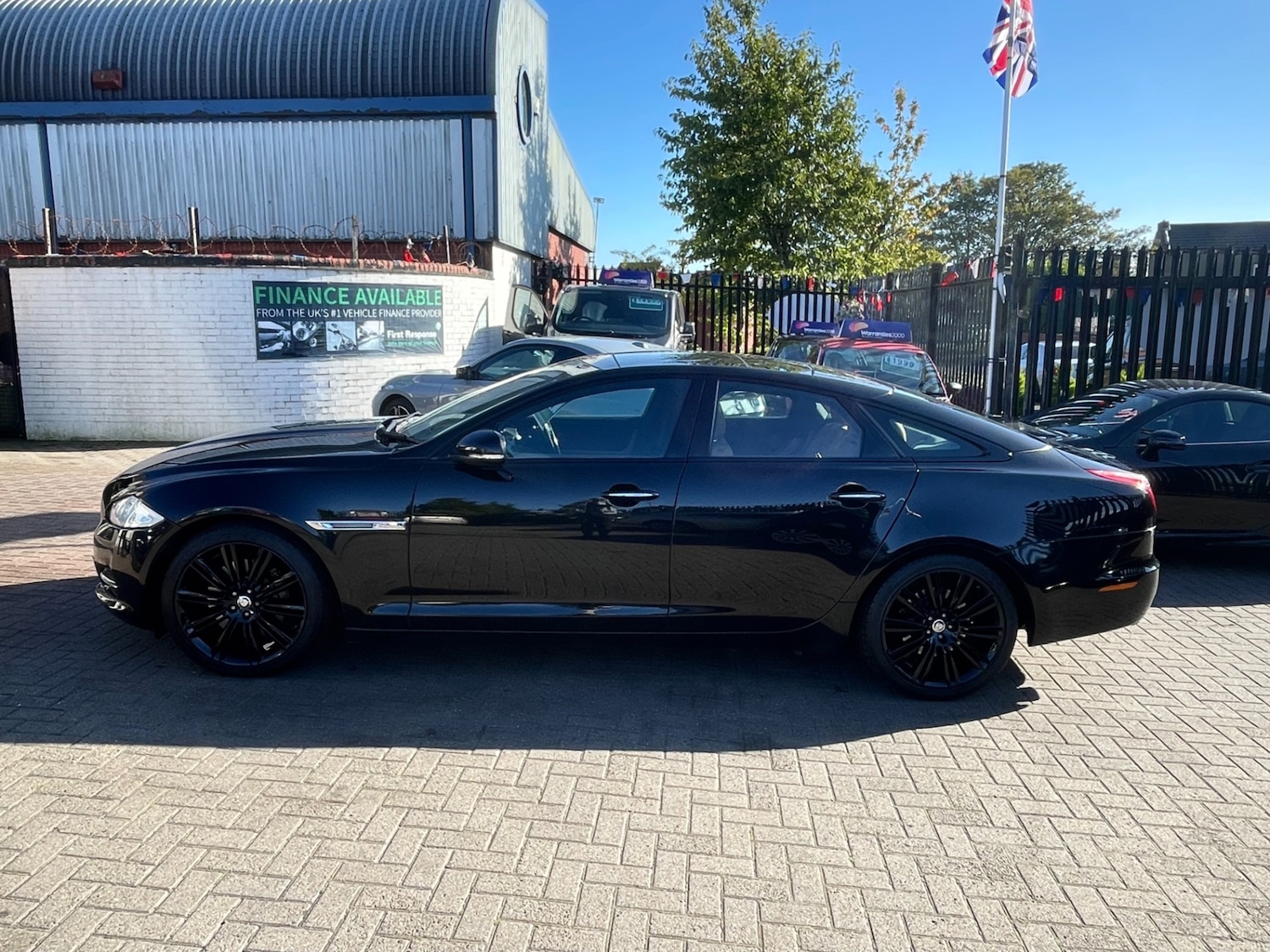 Used Jaguar XJ 2010 for sale - 75955972: Photo 10