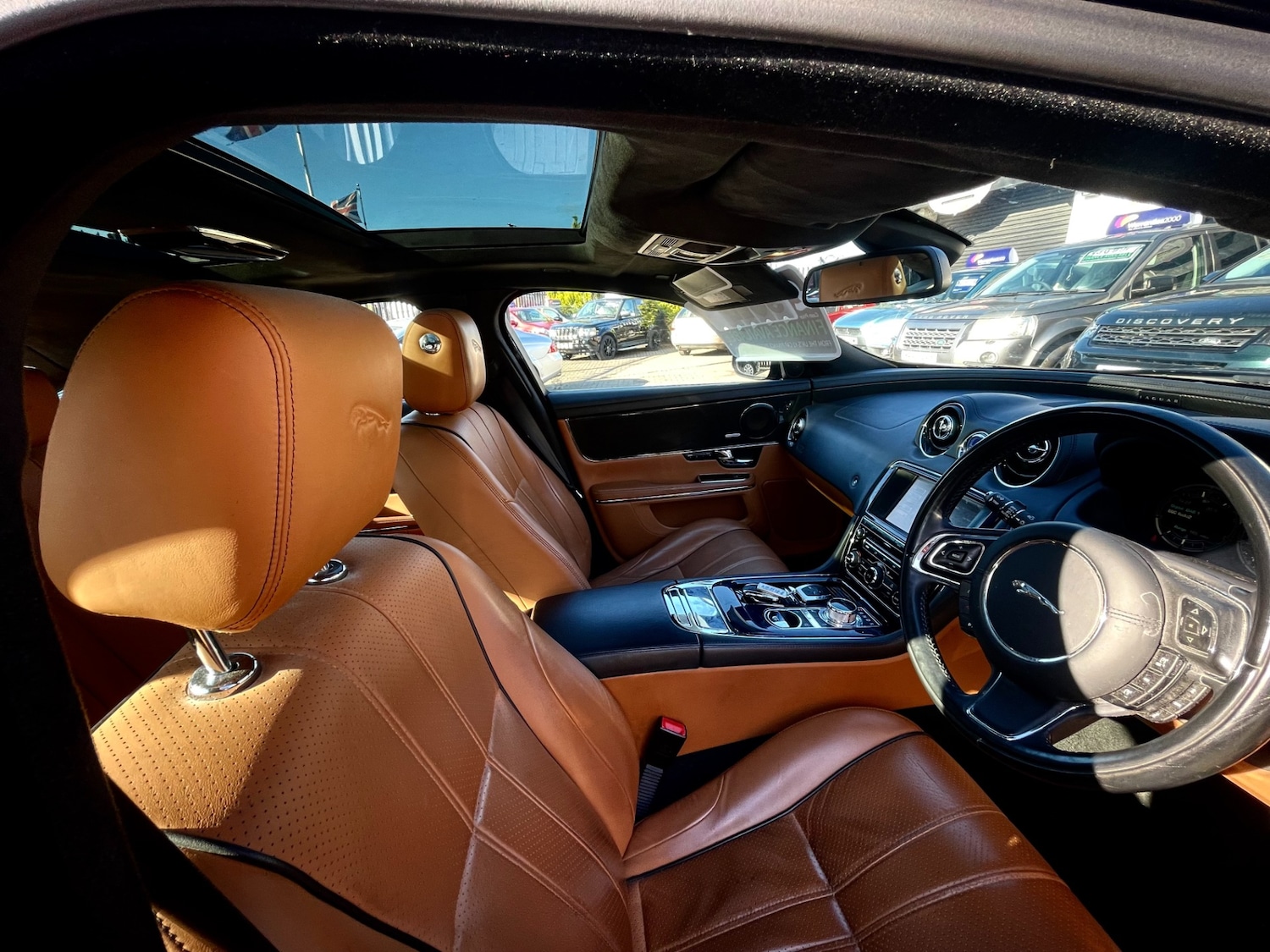 Used Jaguar XJ 2010 for sale - 75955972: Photo 6