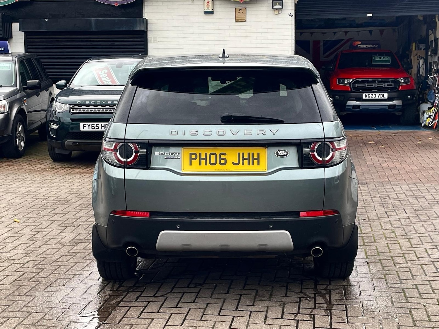 Used Land Rover Discovery Sport 2015 for sale - 76302940: Photo 12
