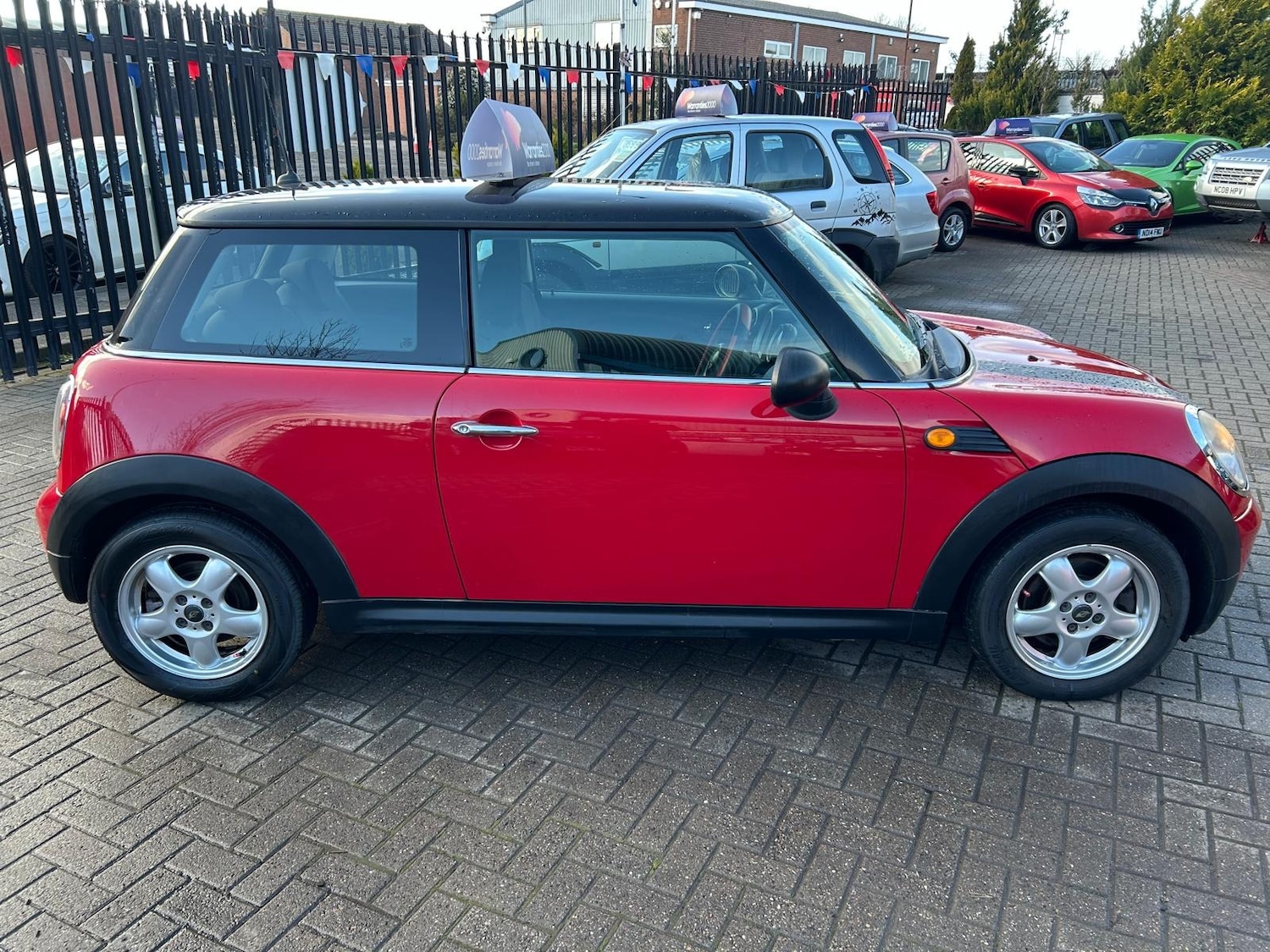 Used MINI Hatch 2010 for sale - 78067301: Photo 6