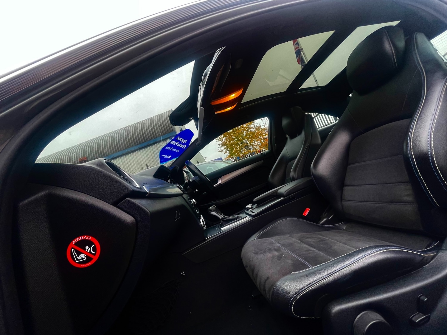 Used Mercedes-Benz C Class 2014 for sale - 76290092: Photo 5