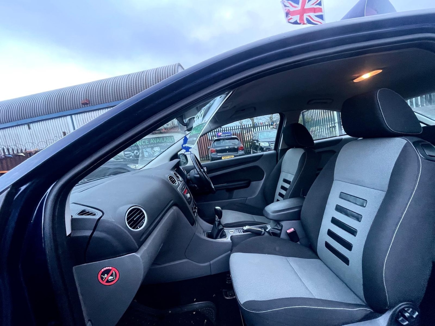 Used Ford Focus 2011 for sale - 76969907: Photo 5