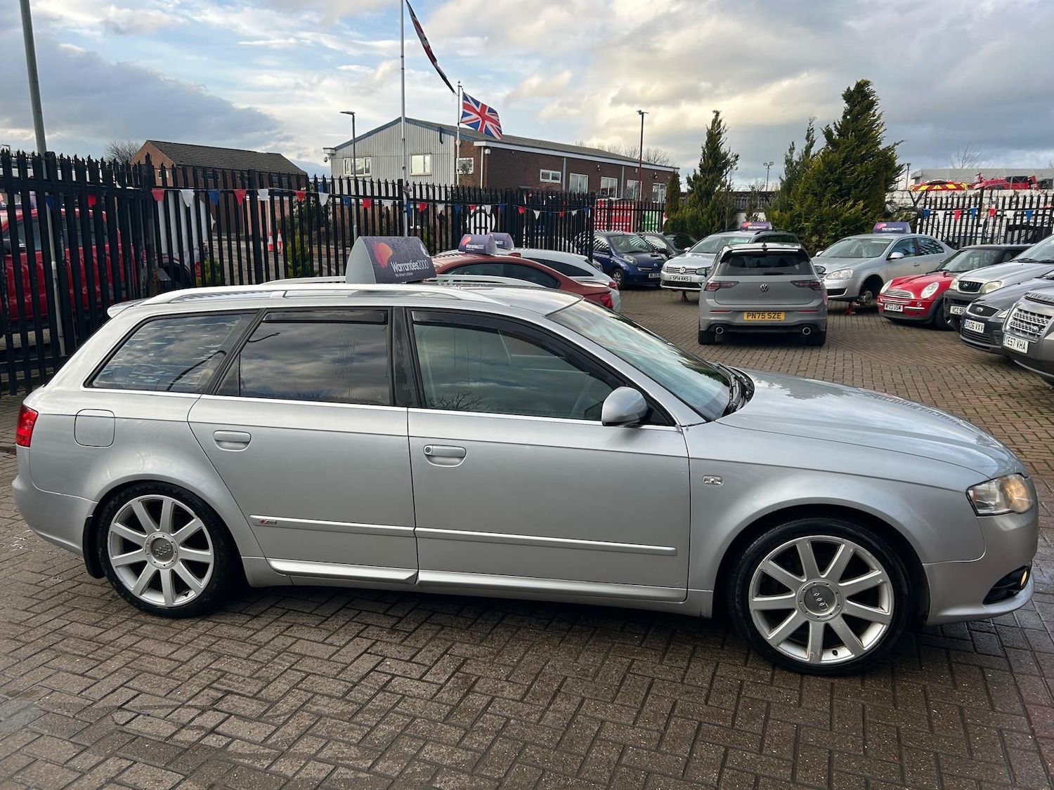 Used Audi A4 2005 for sale - 77653345: Photo 8