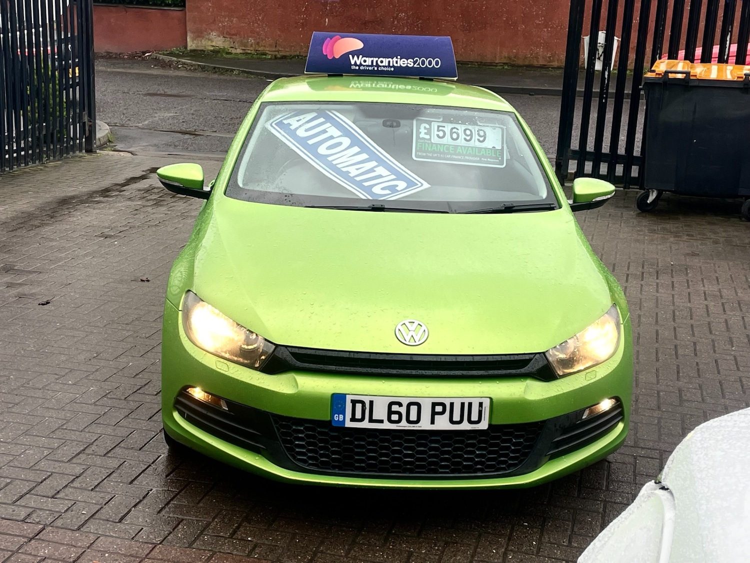 Used Volkswagen Scirocco 2011 for sale - 77367258: Photo 2