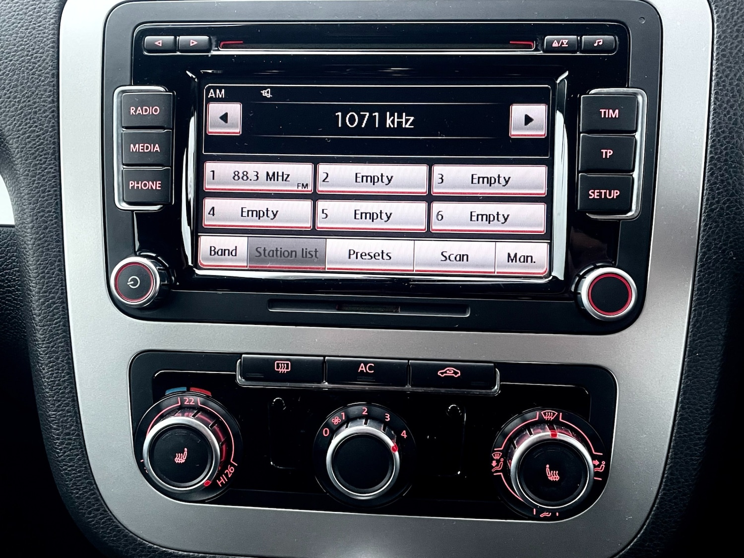 Used Volkswagen Scirocco 2011 for sale - 77367258: Photo 4