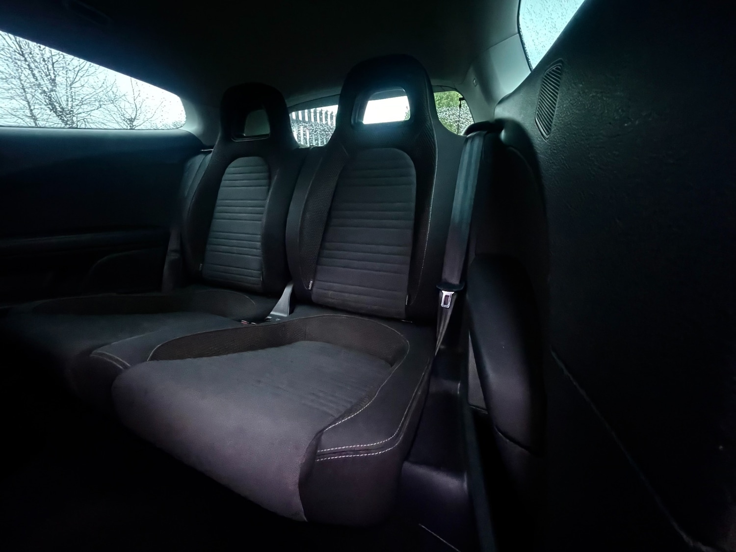 Used Volkswagen Scirocco 2011 for sale - 77367258: Photo 8