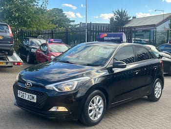 Used Hyundai i20 2017 for sale - 79706500: Photo