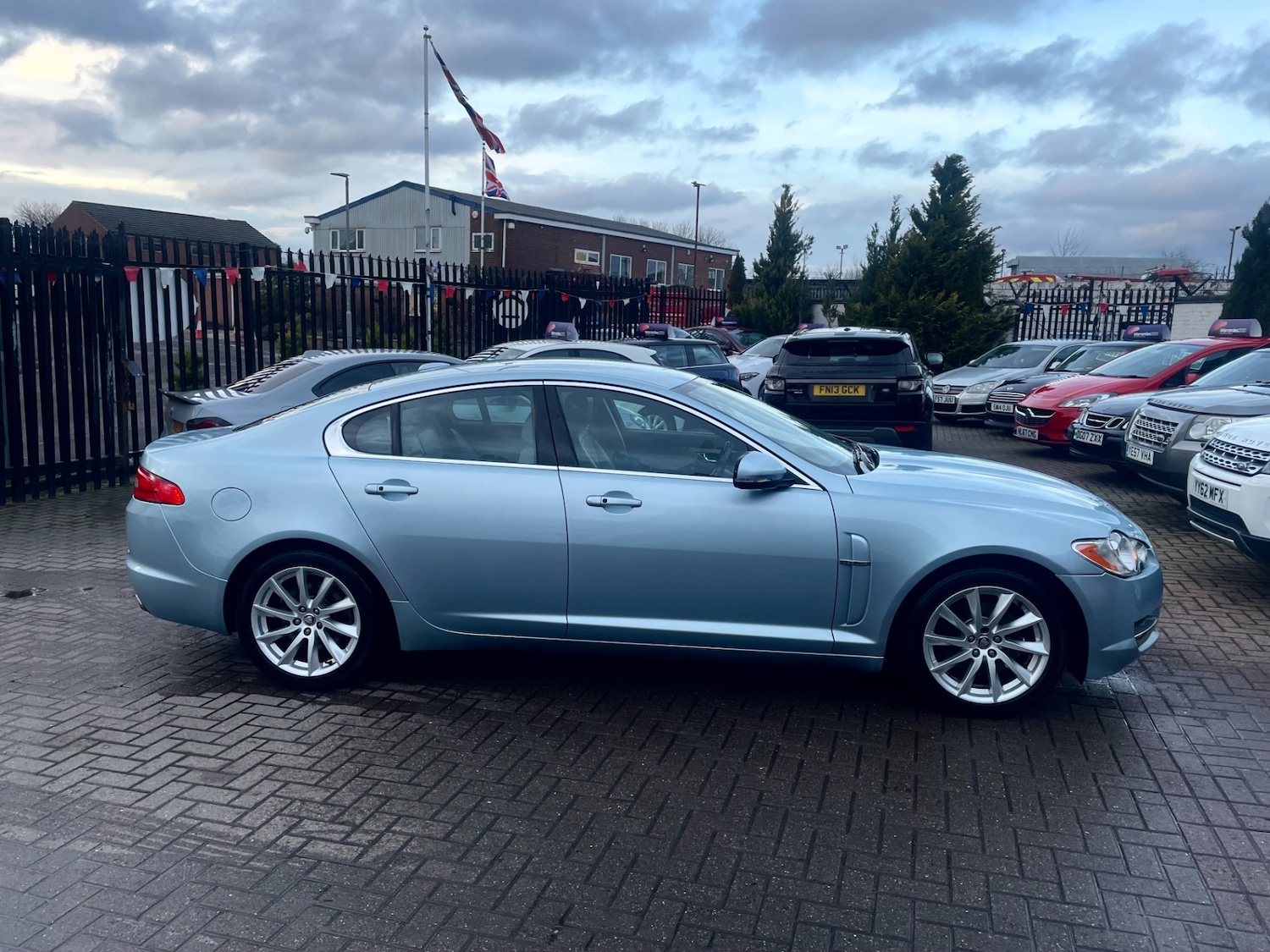 Used Jaguar XF 2011 for sale - 77261969: Photo 12