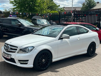 Used Mercedes-Benz C Class 2015 for sale - 79331831: Photo