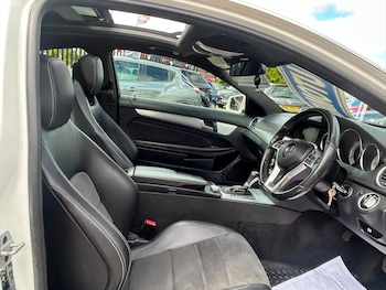 Used Mercedes-Benz C Class 2015 for sale - 79331831: Photo