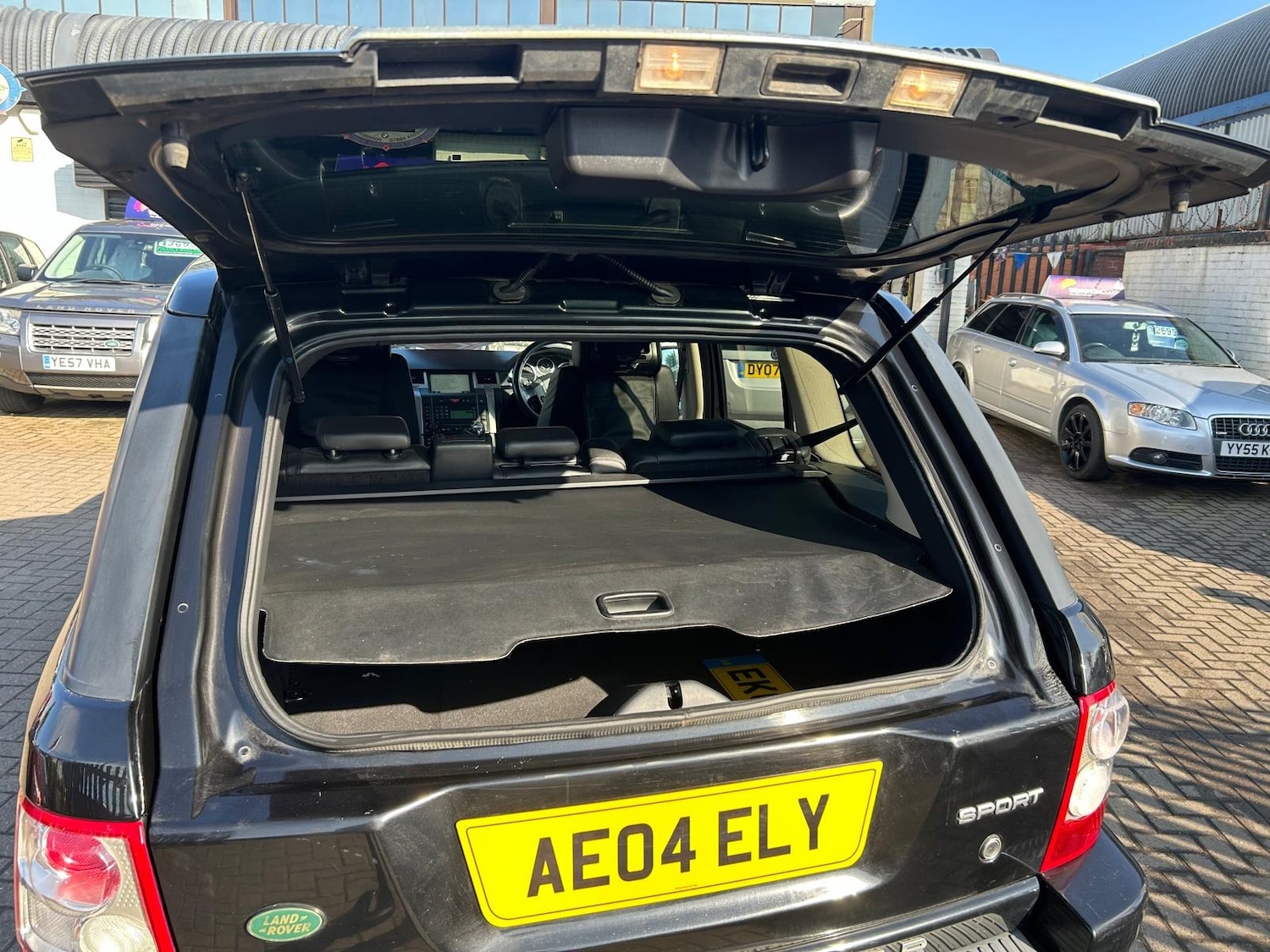 Used Land Rover Range Rover Sport 2009 for sale - 77745892: Photo 15