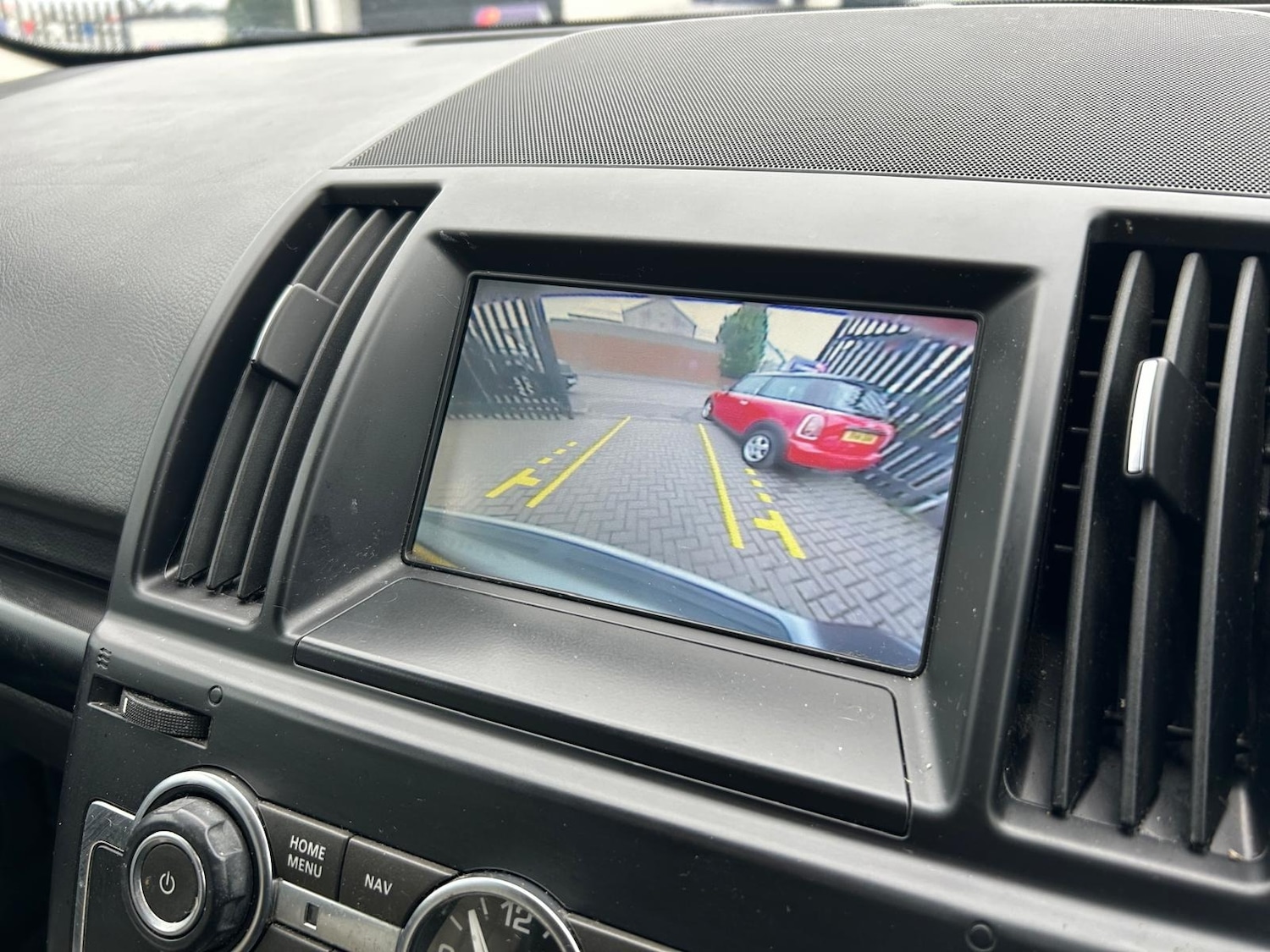 Used Land Rover Freelander 2013 for sale - 78092843: Photo 4