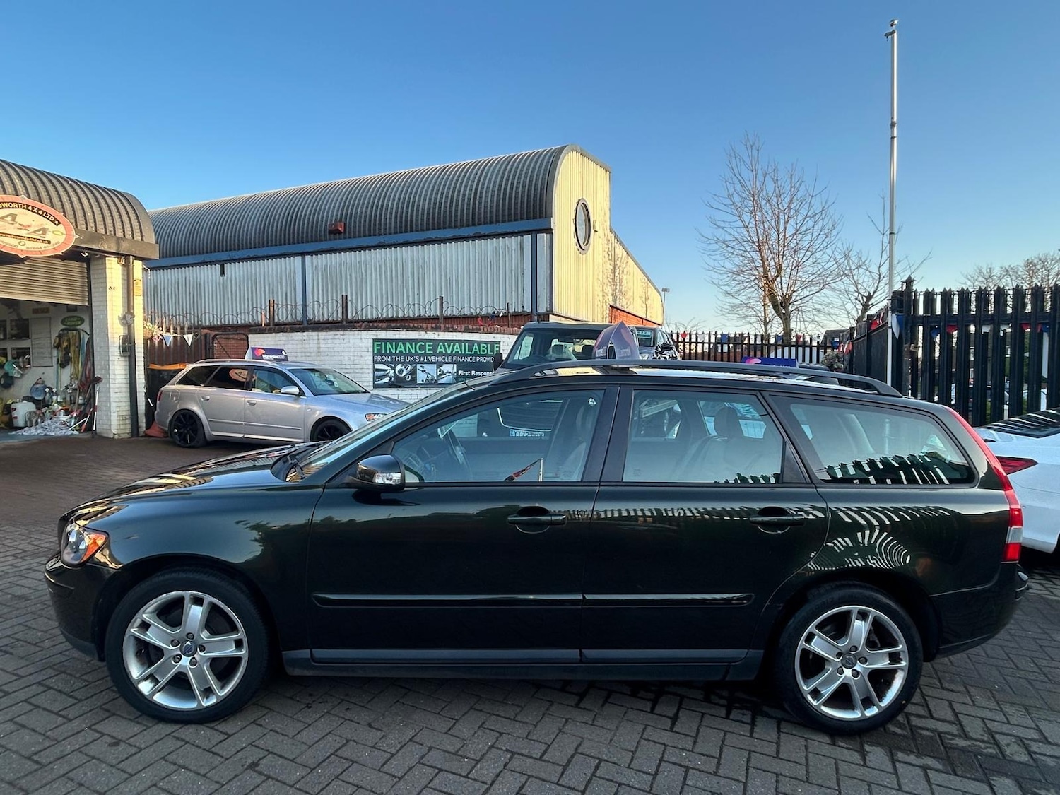 Used Volvo V50 2007 for sale - 77745930: Photo 9