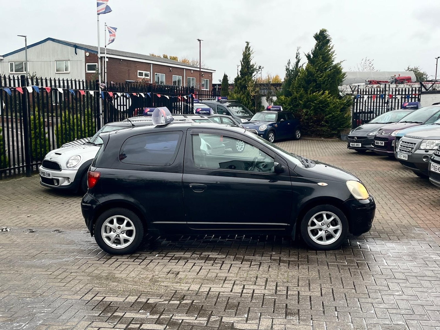 Used Toyota Yaris 2003 for sale - 76302950: Photo 6
