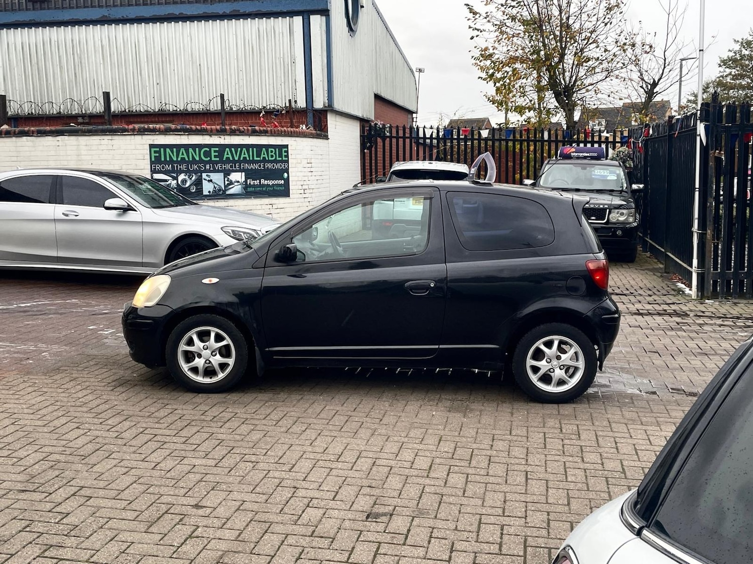 Used Toyota Yaris 2003 for sale - 76302950: Photo 7