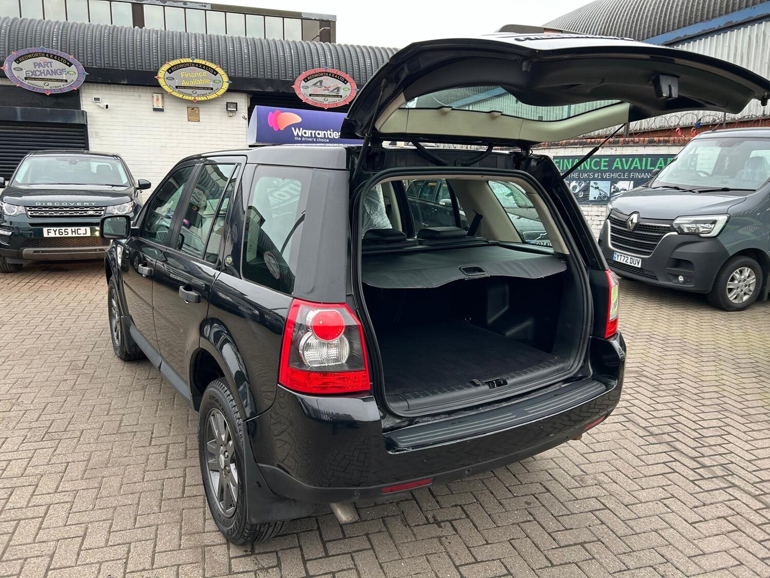 Used Land Rover Freelander 2010 for sale - 77832016: Photo 11