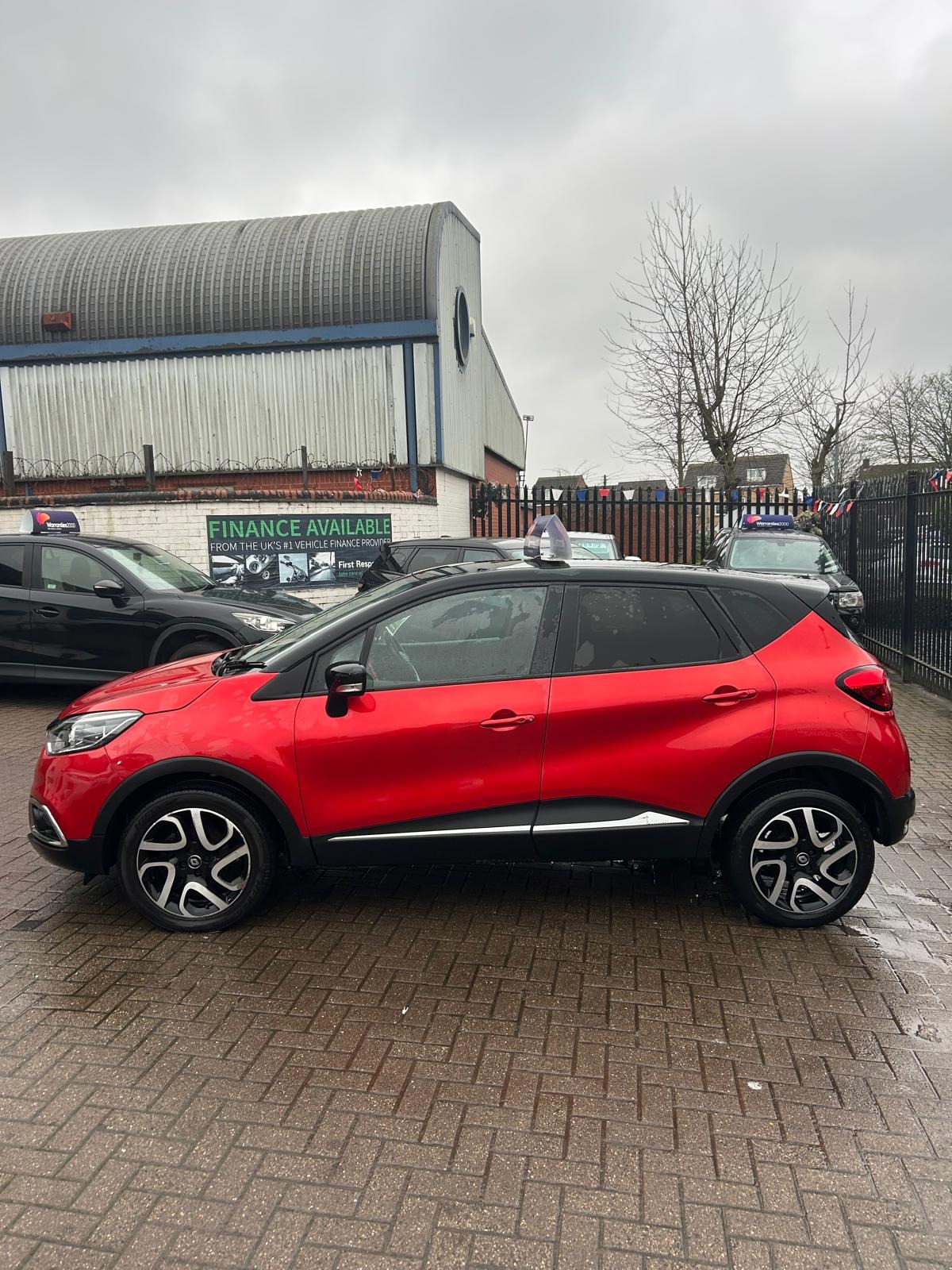 Used Renault Captur 2017 for sale - 77420605: Photo 10