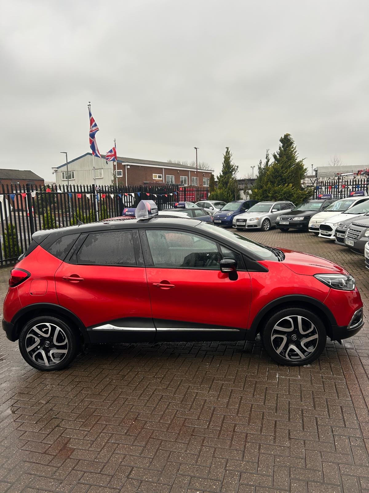 Used Renault Captur 2017 for sale - 77420605: Photo 11