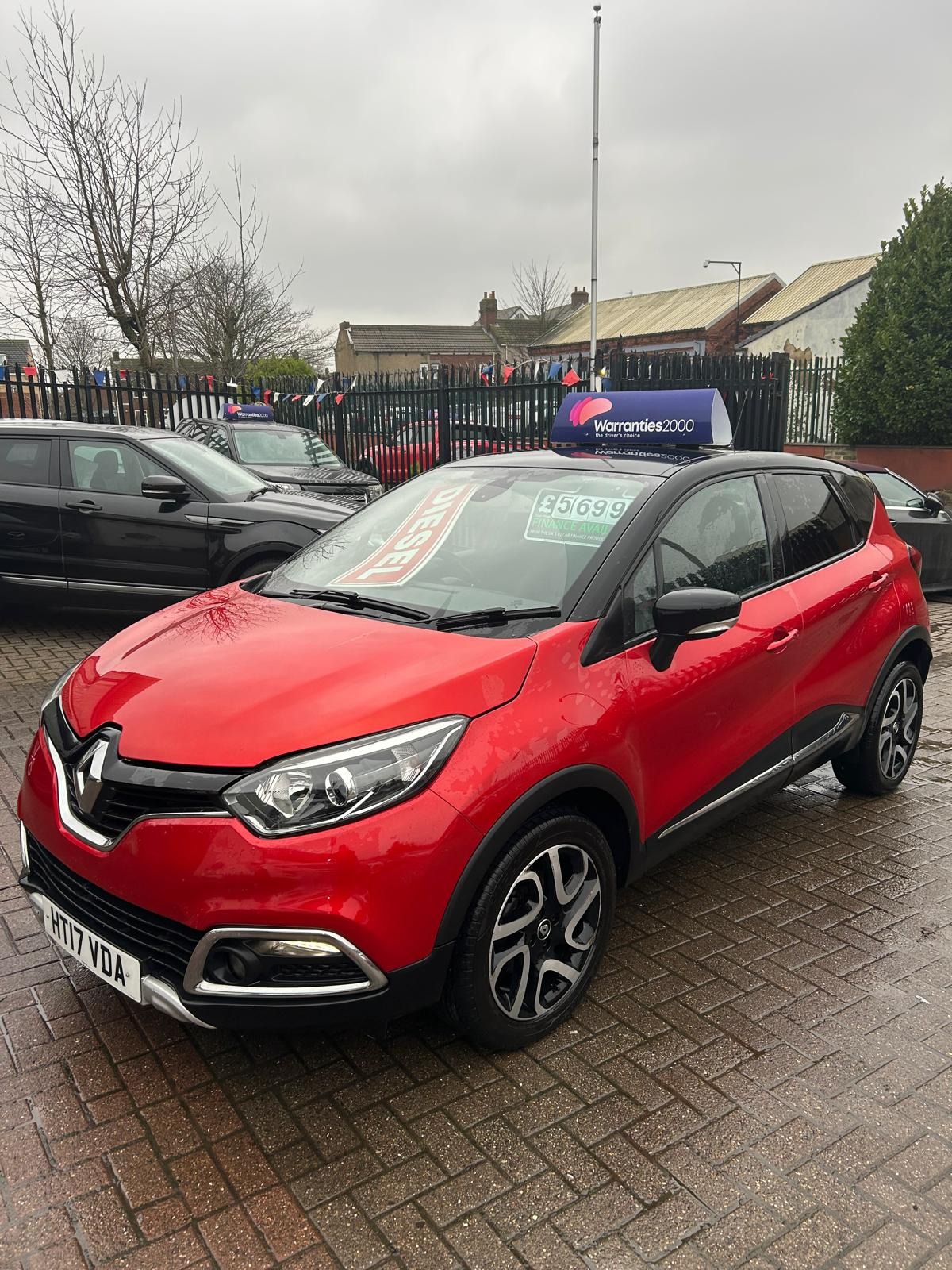 Used Renault Captur 2017 for sale - 77420605: Photo 3